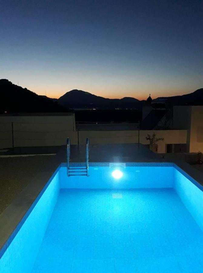 Villa Miron カミラリ エクステリア 写真